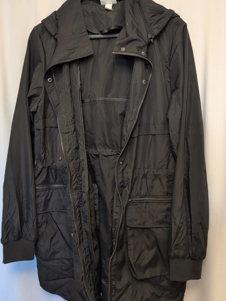Z by Zella M nwot black lightweight jacket longer length pockets zippers hooded - Image 3 of 4