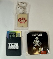 NECA TMNT Loot Crate Mirage Comics Accessories 2020 Fugitoid Enamel Pin