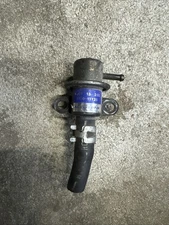 94-97 Mazda Miata MX5 OEM Fuel Rail Injection Pressure Regulator FPR KJ01-13-280