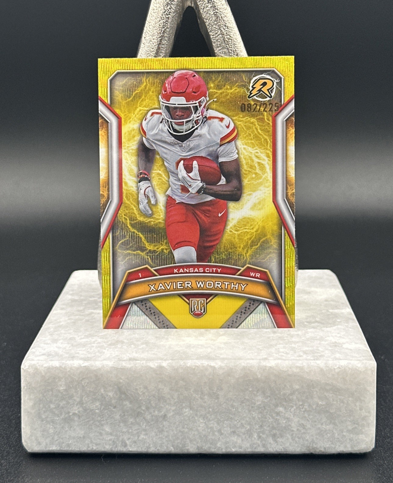 2024 Topps Resurgence 143 Xavier Worthy /225 Yellow Surge Refractor Chiefs RC