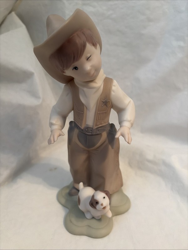 Golden Memories Sheriff Figure
