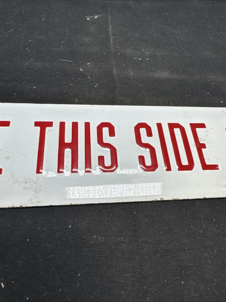 ANTIGUO LETRERO DE PORCELANA ORIGINAL USO ESTE LADO SOLO PLACA COMERCIAL METAL A3A Foto 3 de 4