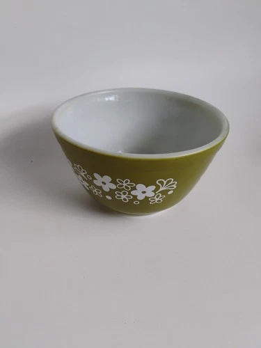 Pyrex 401 Spring Blossom Green Crazy Daisy 1.5 Pt Nesting Mixing Bowl Vintage