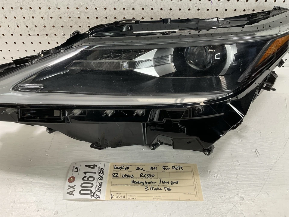 Faro izquierdo Lexus RX RX350 RX450H 2020 2022 OEM Foto 3 de 4