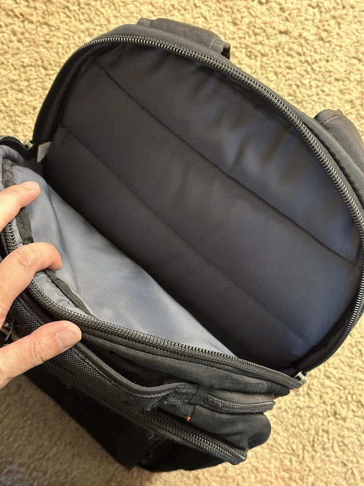 Mochila para computadora portátil Case Logic ZLBS-116 Check Point Friendly de 16 pulgadas (negra) Foto 4 de 4