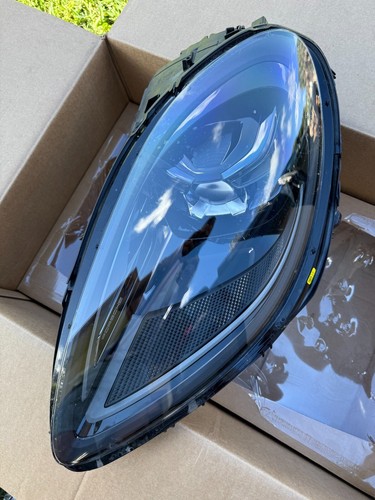 2019-2022 Porsche Macan 95B Genuine HEADLIGHT 95B.941.015L LEFT OEM