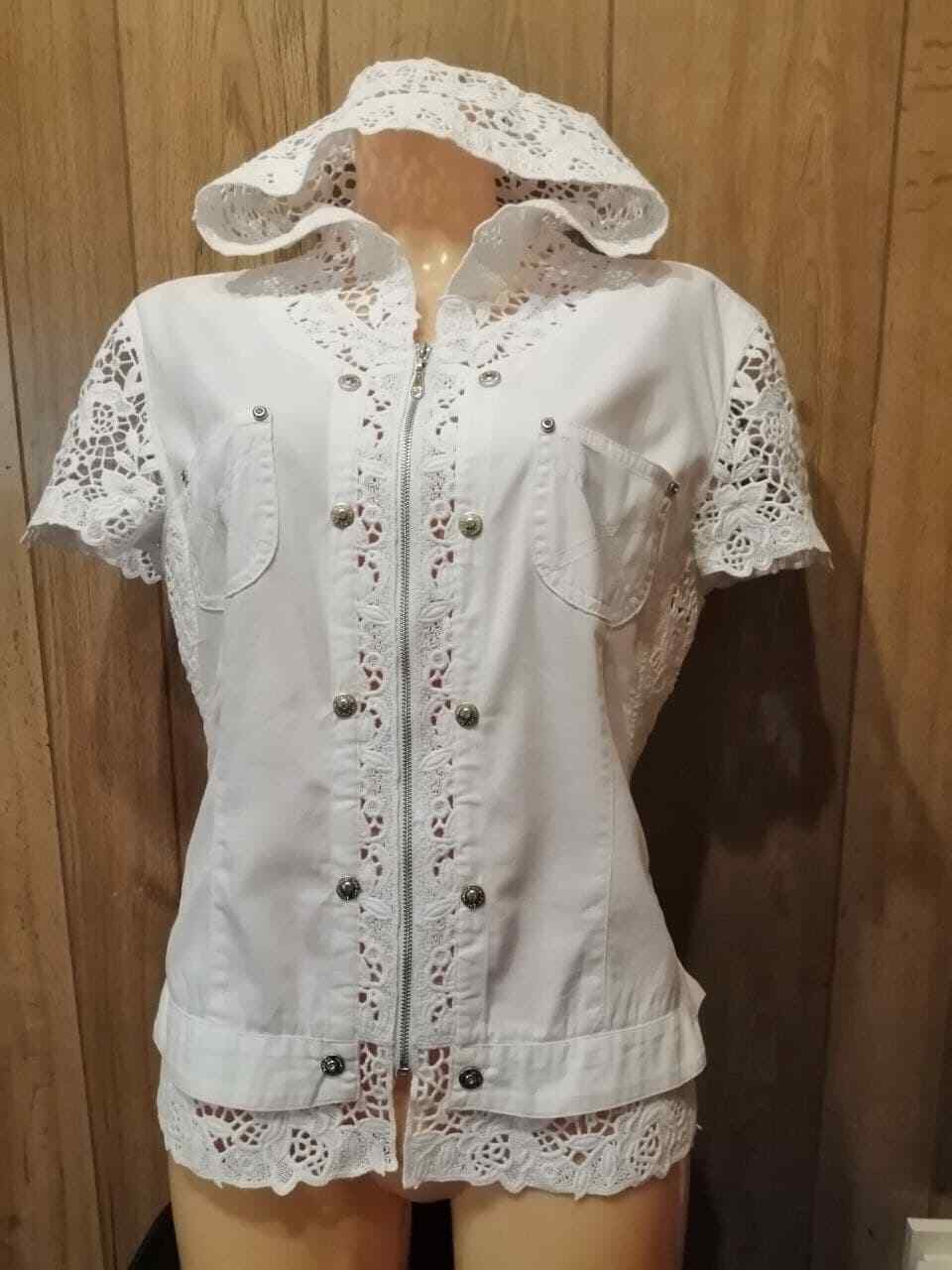 Exclusivo conjunto de jeans blazer plus caprino Guipur. Talla 10-12.PVP-55 libras. Último.