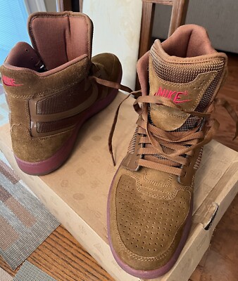 Size 11.5 - Nike Trainer Clean Sweep Premium Brown
