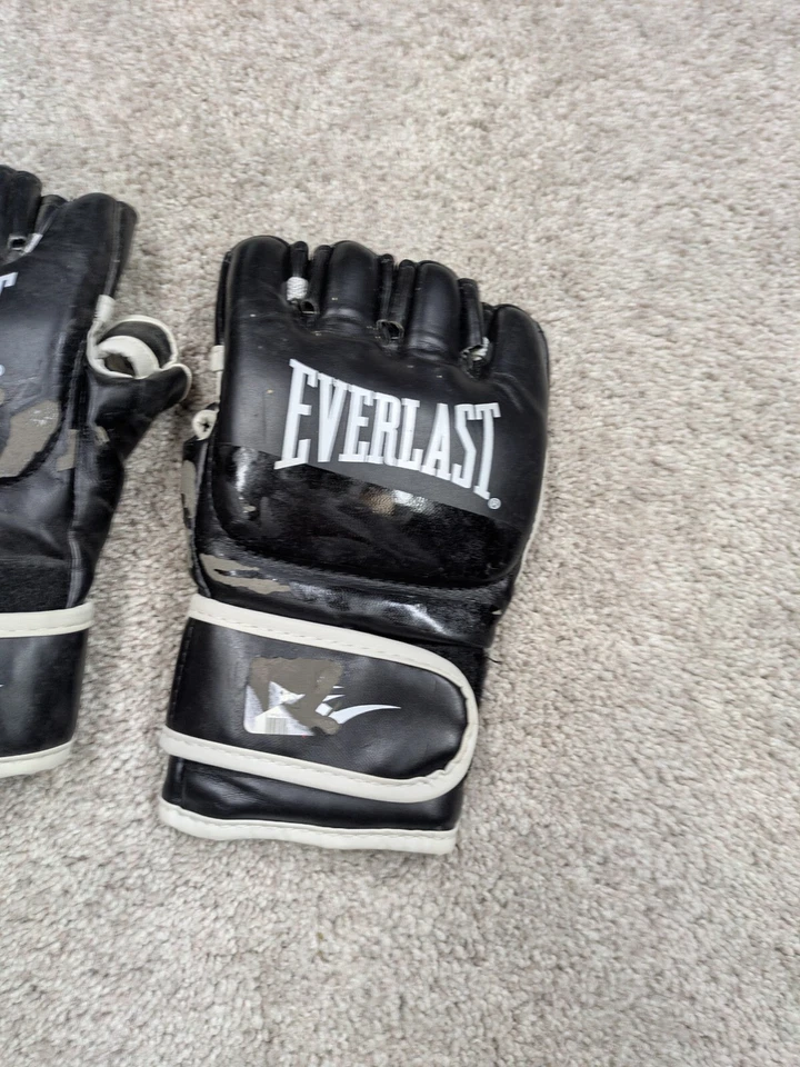 Everlast MMA Grappling Gloves Mens L/XL Black Kickboxing Boxing Padded Fingered  - Image 3 of 4