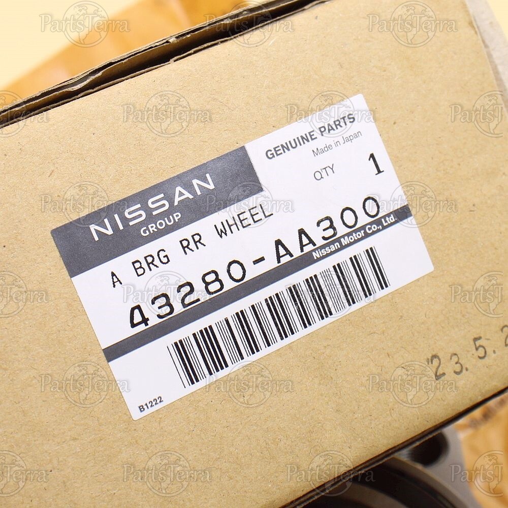 43280-AA300 Genuine OEM Nissan 300ZX Infiniti Q45 Rear RH
