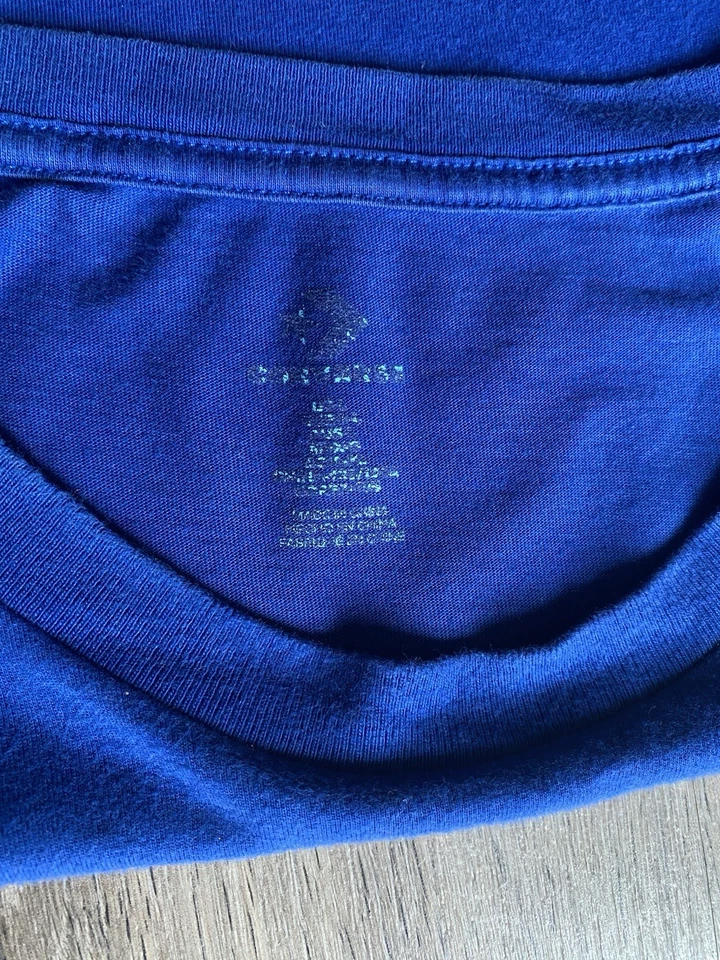 Camiseta Converse Azul Tipo Retro - Imagen 4 de 4