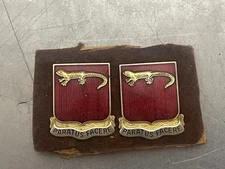 Lot Of 2 Vintage WWII USAMM 75th Field Artillery Regiment Unit DUI Crest Pin