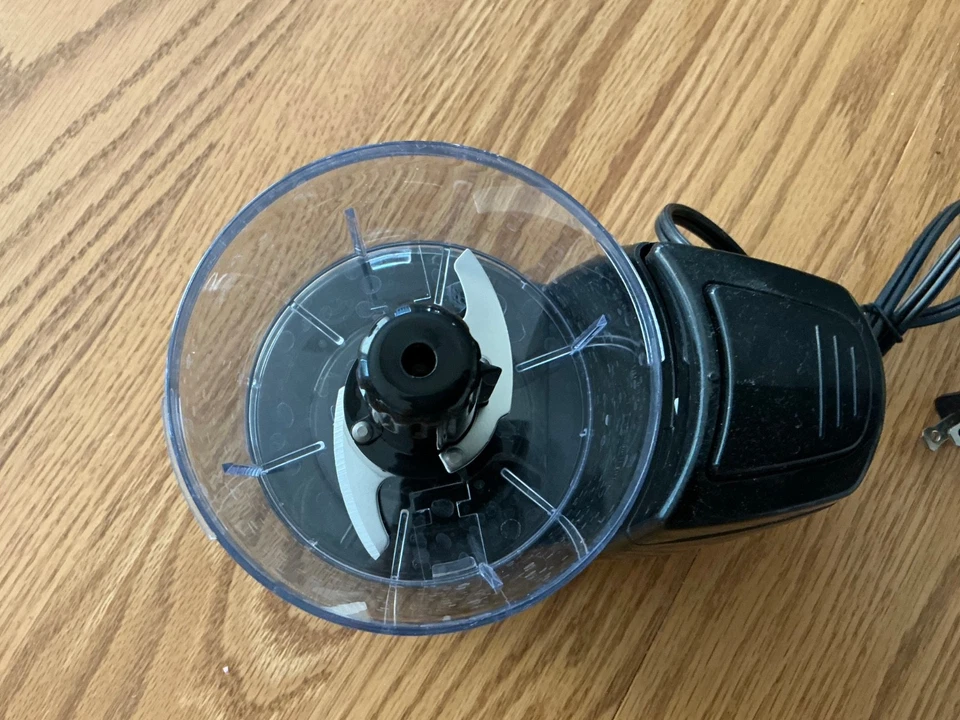 Cortadora cortadora Toastmaster negra y transparente funciona muy bien eléctrica Foto 2 de 2