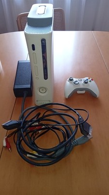 Microsoft Xbox 360 weiß Spielekonsole mit Zubehörpaket, ungeprüft