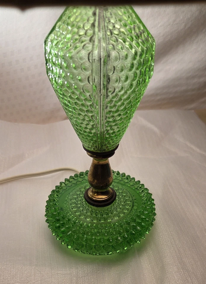Westmoreland English Hobnail uranium glass & Brass Electric lamp 60" Cord 120v - Image 2 of 4