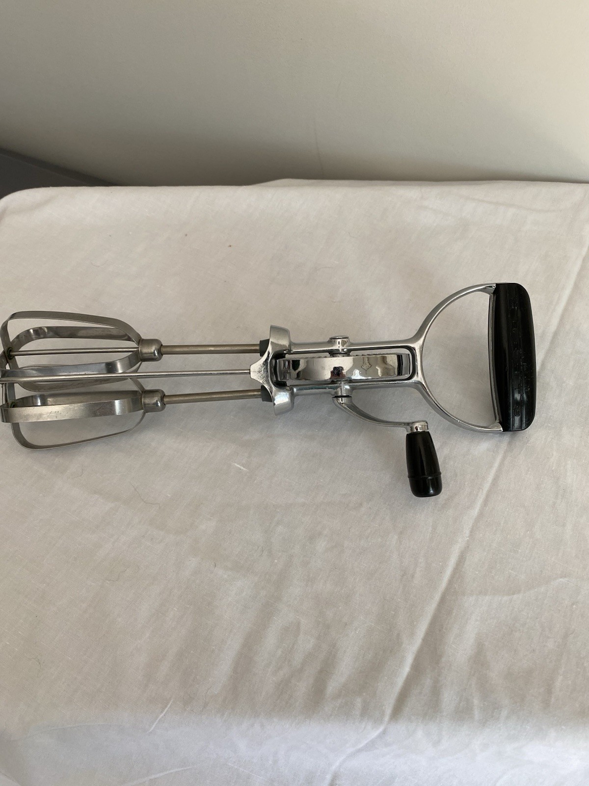 Vintage EKCO BEST Hand Crank Mixer Egg Beater Stainless Steel Black Handle USA