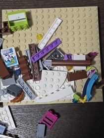LEGO FRIENDS: Snow Resort Chalet (41323) Incomplete