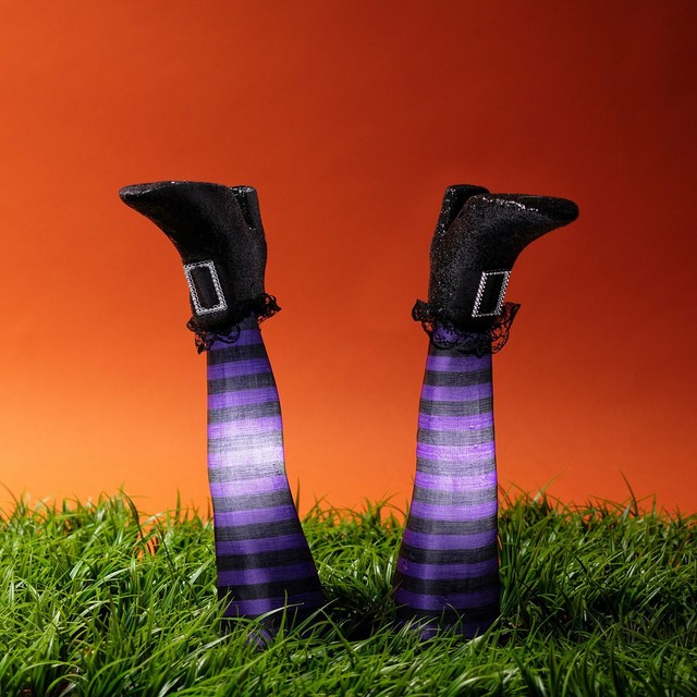 light up halloween stakes
