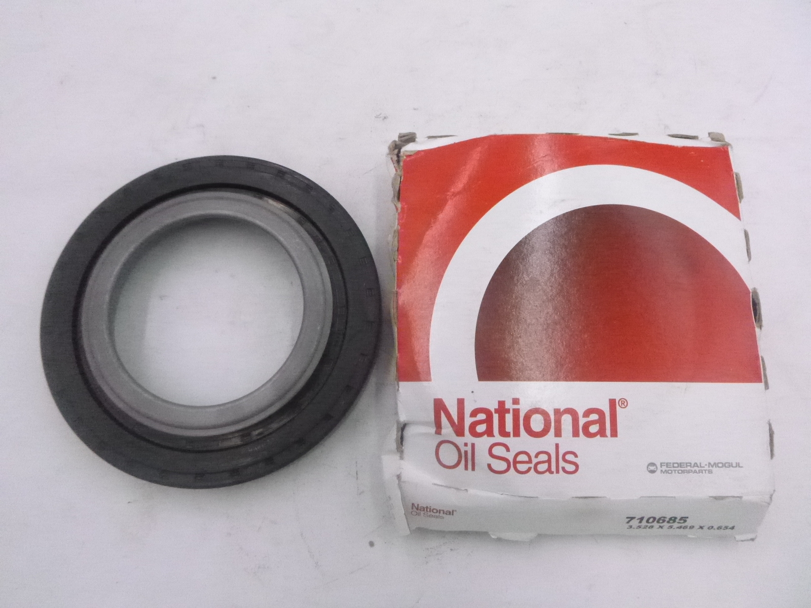Seals 710685 Bearing 3.528 X 5.469 X 0.654
