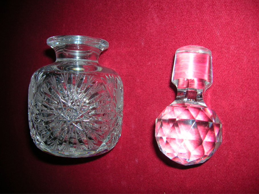 Heavy 2-piece lead crystal cut glass personal whisky decanter-image