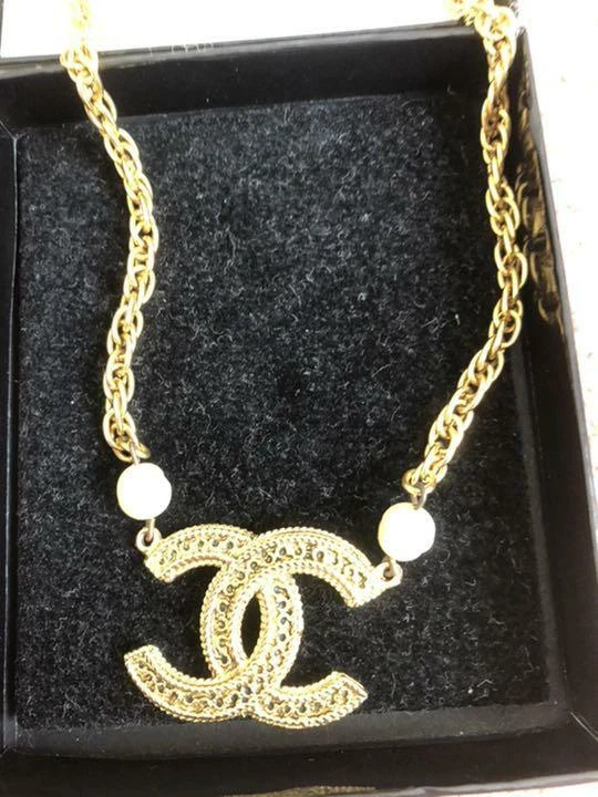 CHANEL Vintage Coco mark Choker chain Pearl Necklace color gold used