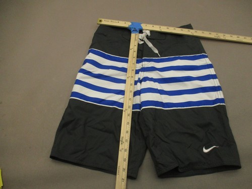 Nike Size XS Boys Striped Drawstring Back Zip Pocket Swimming Board Shorts 136 - Picture 2 of 8
