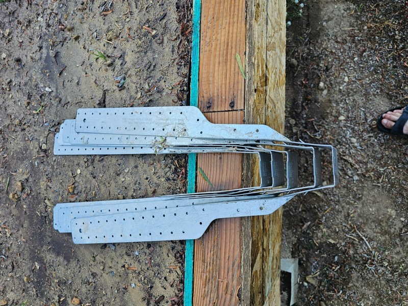 Simpson thai1.81/22 hanger for I joist