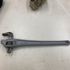 RIDGID 31130 24" Aluminum Offset Pipe Wrench