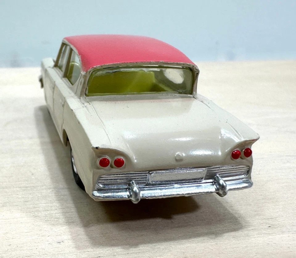 Vintage Corgi #234 Ford Consul Classic - Image 4 of 4