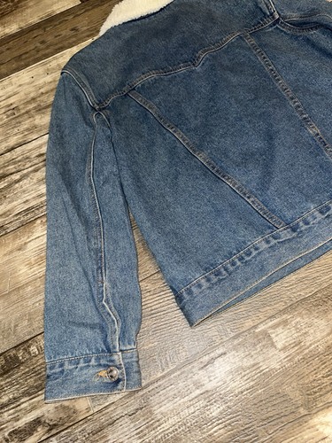 Levi’s Sherpa Lined Trucker Jean Denim Jacket Youth Medium 10-12 Yrs Light Wash - Picture 13 of 17