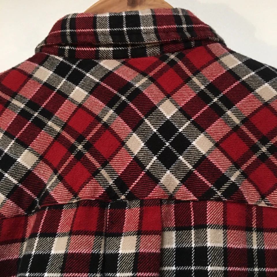 Urban Pipeline Boys L Shirt Red Plaid Flannel Button Up Heavyweight 100% Cotton - Image 4 of 4