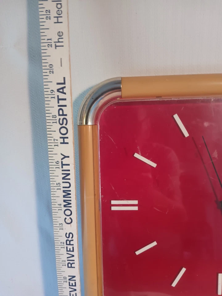 Vintage Coca-Cola theme Wall Clock *Retro Collectible - Image 4 of 4