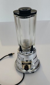 Vintage Waring Blender Chrome Heavy Pyrex Glass Blendor Appliance - DL-202