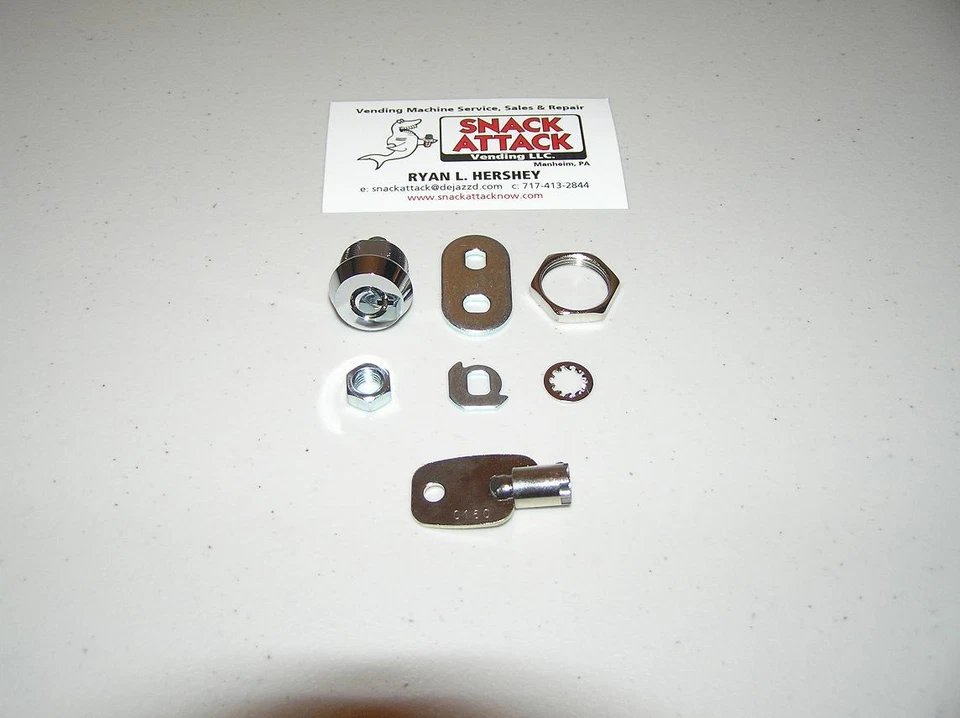 VENDSTAR 3000 #0188 BACK DOOR LOCK & KEYS - New / Free Ship!