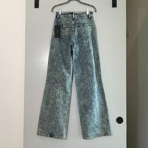 High Waist Wide Leg Jeans - Picture 4 of 5