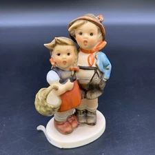 Hummel Goebel #94 3/0 Surprise Figurine – Exquisite Porcelain, Timeless Charm