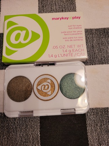 Mary Kay At Play Just For Eyes - Eye Shadow - Picture 3 of 4