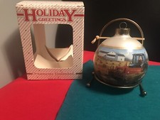 Adorno de Navidad de vidrio New Holland 2001 tractor/empacadora serie 10 nuevo en caja #22-163