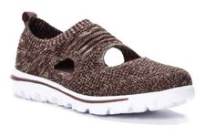 NIB Propet TravelActiv Avid Brown/Beige Slip-On Shoes Womens 8.5 XX (4E) WAT064M