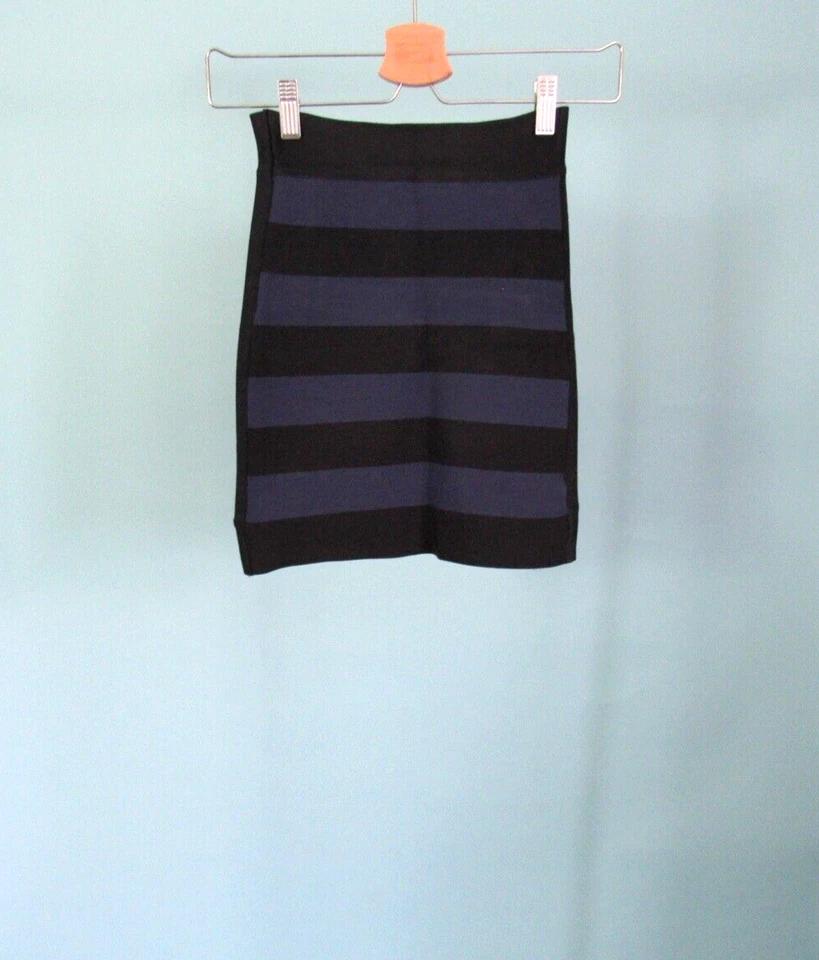 Talla: Minifalda para mujer XXS BCBGMAXAZRIA negra y azul Foto 3 de 4