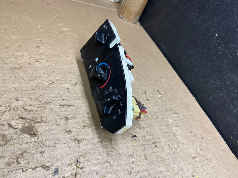 Ford Van Econoline E150 E250 1997-2014 calefacción climatizador ventilador control T8368 DG Foto 3 de 4