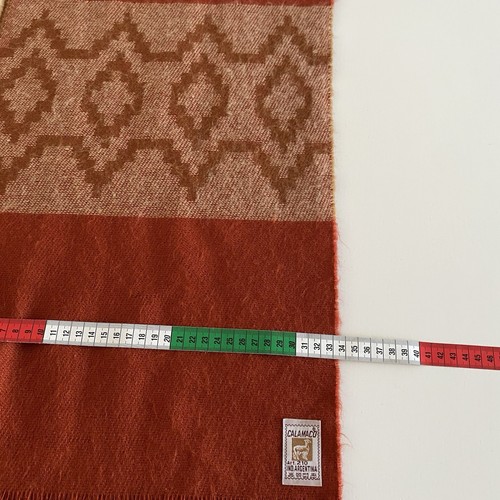 Calamaco Argentina Mujer Lana Alpaca Naranja Estampado Azteca Bufanda 150x33c... - Imagen 8 de 8