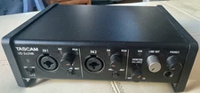 Tascam US-2x2HR Desktop 2x2 USB Type-C Audio MIDI Interface High Resolution Pro