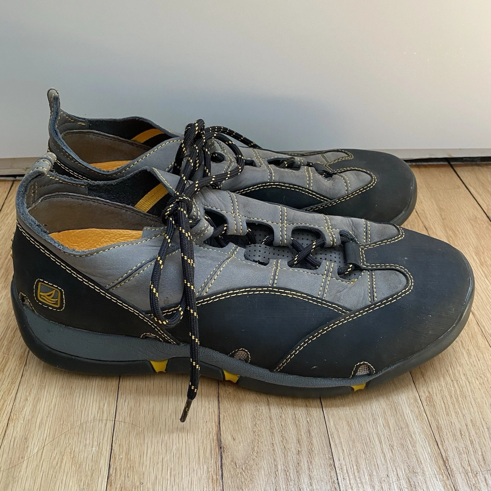 Sperry Top-Sider Mens 8 Black Gray Hydrogrip Lace up Sneaker Shoes Outdoor EUC