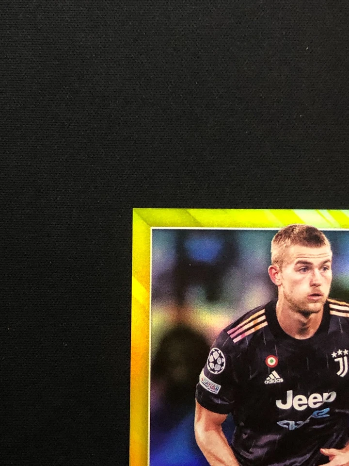 MATTHIJS DE LIGT #44 Yellow Foil /250 🔥 2021-22 Topps UEFA Champions UCL - Image 3 of 4