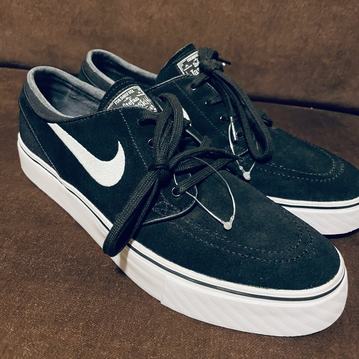 【超希少！状態良好】NIKE SB Stefan Janoski スエード黒×白 Size 9 - Nike SB Zoom Stefan Janoski Black White for sale online