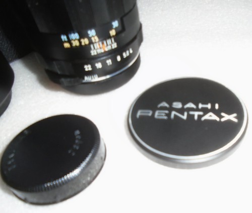 REDUCED! Pentax Super-Takumar 200mm f4 M42 Screw Mount Lens w/ Hood & Case MINT! - Picture 6 of 10