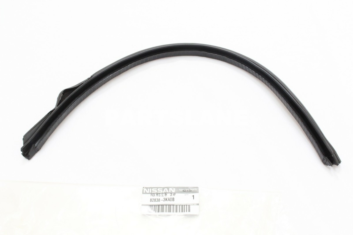 B073 PAWNSとなります NISSAN OEM 13-14 Pathfinder Rear Door-Rear Seal Right