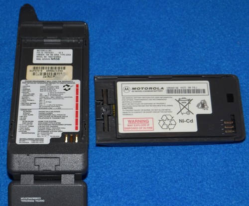 1995 MOTOROLA Micro TAC DPC550 Cellular Personal (Flip) Cell Phone Original Box - Picture 6 of 8