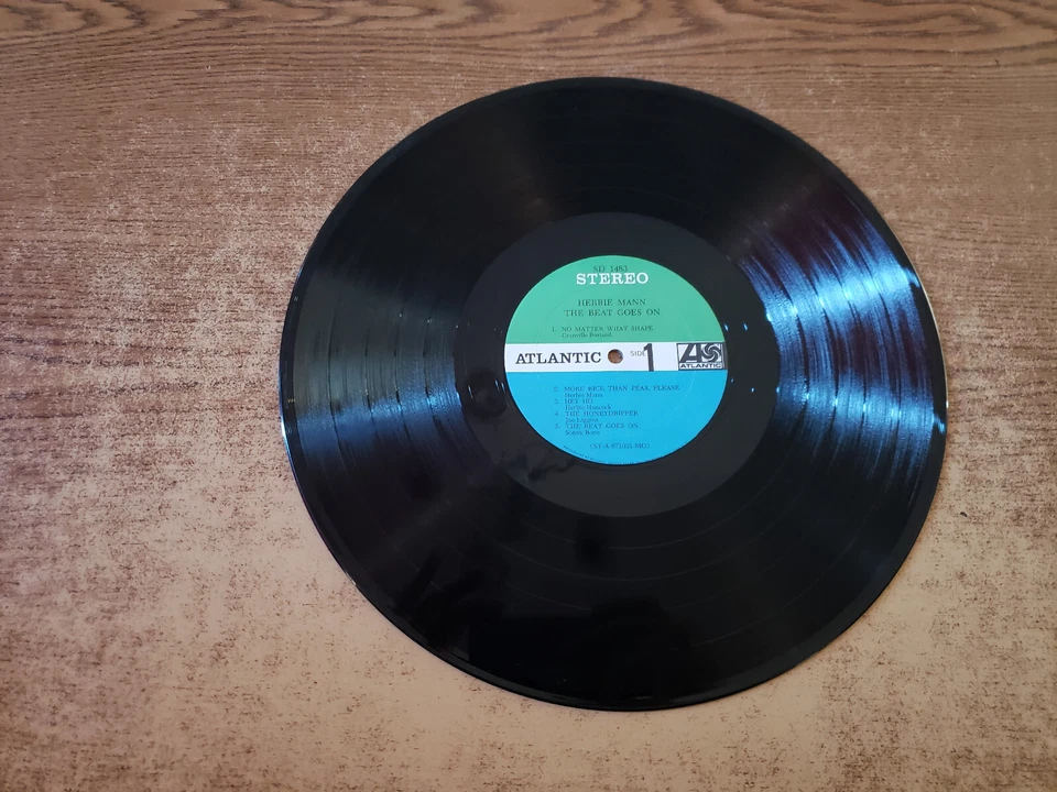 1960s MINT-EXC Herbie Mann – The Beat Goes On 1483 LP33 - Image 4 of 4